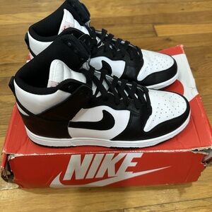 *Used* Nike Dunk Low Women White Black (DD1869-103) Size 8.5W